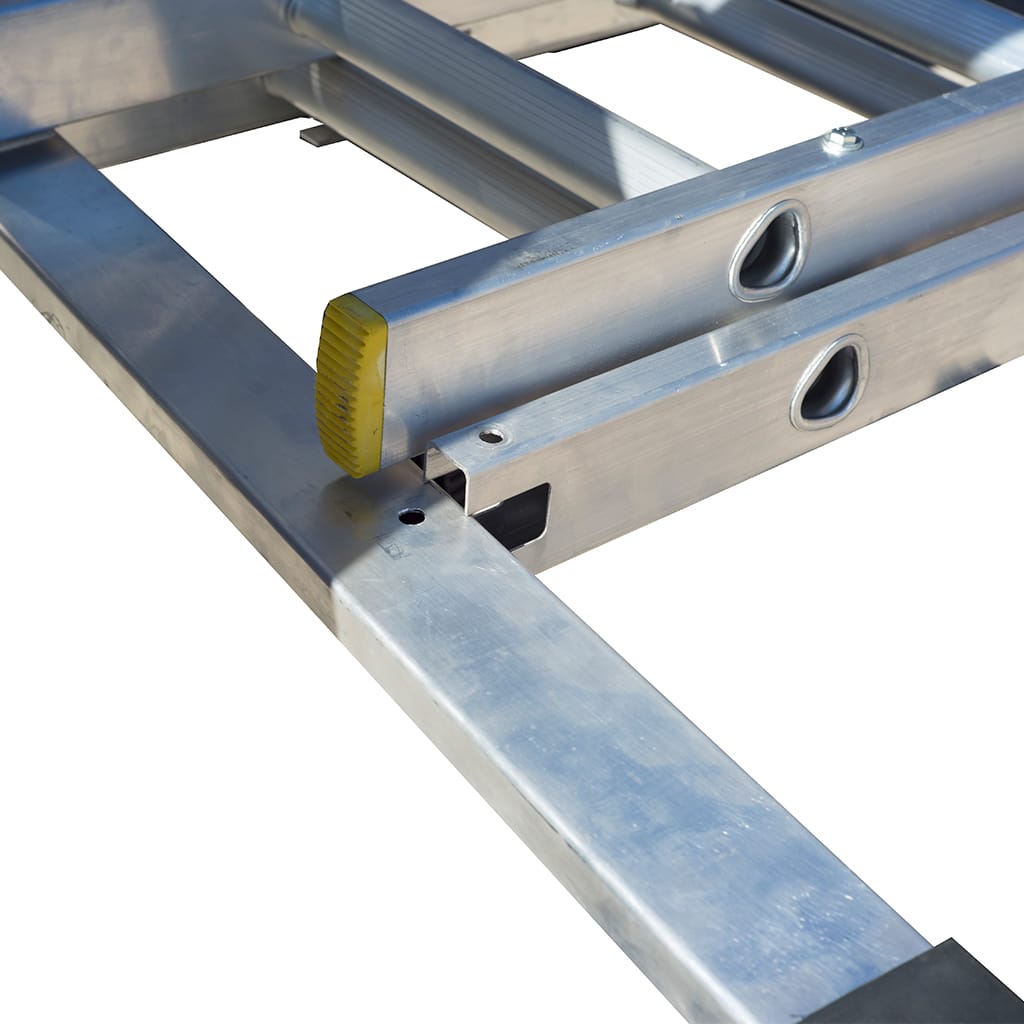 TB Davies EN131 Professional Aluminium Extension Ladders Inc Stabiliser Bars 